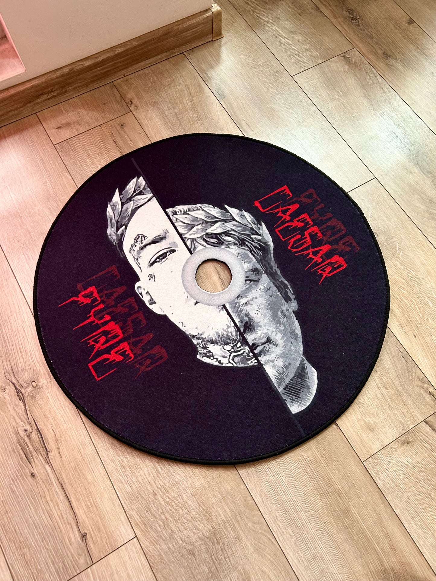 FYRE Caesar - Декоративен килим